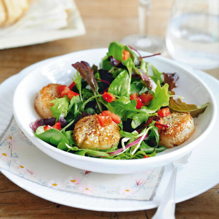 Blattsalat mit Jakobsmuscheln Blattsalat mit Jakobsmuscheln