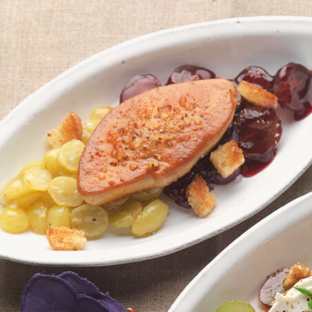 Zweierlei Traubenkompott mit gebratener Gänseleber Zweierlei Traubenkompott mit gebratener Gänseleber