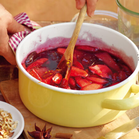 Konfitüre mit Äpfeln, Birnen und Zwetschgen Konfitüre mit Äpfeln, Birnen und Zwetschgen