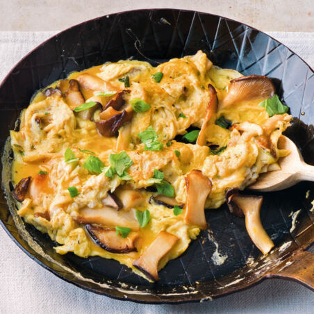 Rührei mit Kräuterseitlingen Rührei mit Kräuterseitlingen