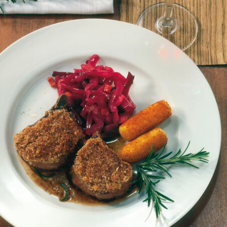 Rehkoteletts mit Haselnusskruste Rehkoteletts mit Haselnusskruste