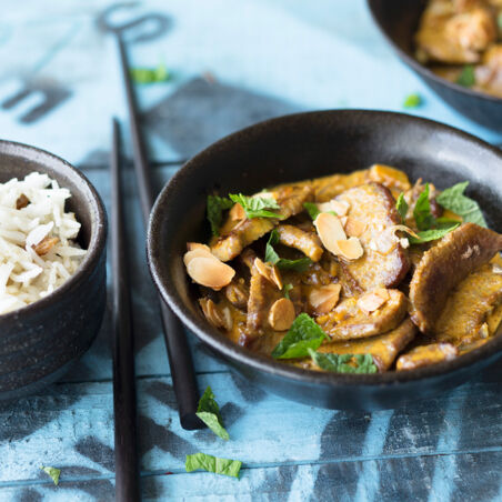 Lamm mit Mandeln, Safran und Minze Lamm mit Mandeln, Safran und Minze