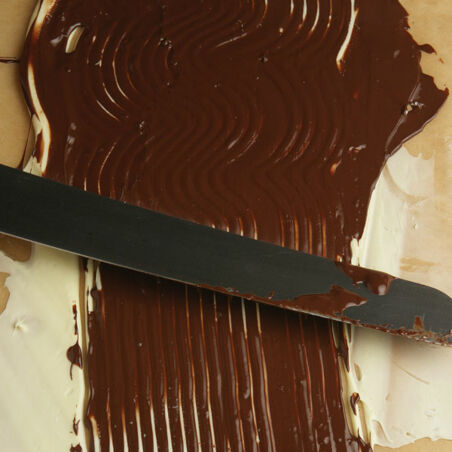 Gestreifte Schokoladenplättchen Gestreifte Schokoladenplättchen