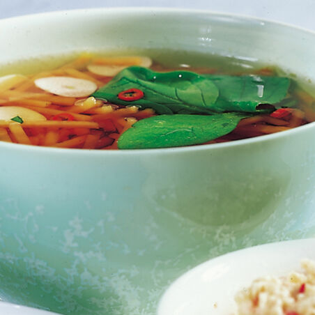 Süßkartoffel-Spinat-Suppe Süßkartoffel-Spinat-Suppe