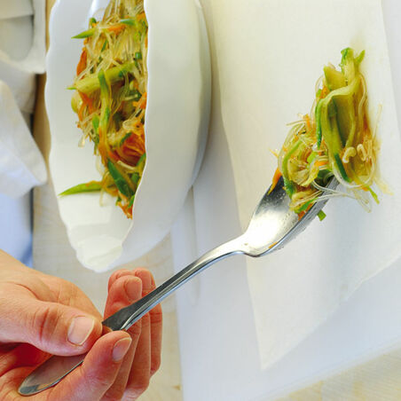 Frühlingsrollen mit grünem Spargel Frühlingsrollen mit grünem Spargel