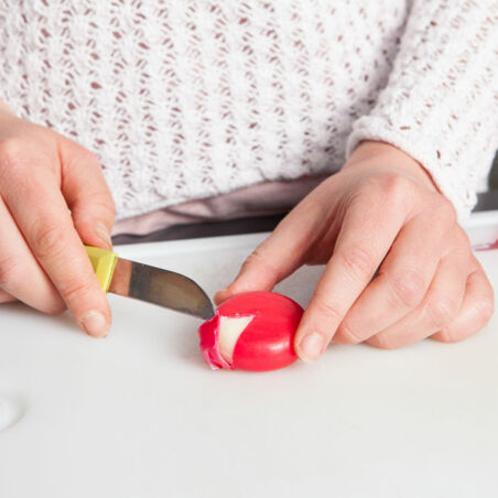 Marienkäfer aus Babybel Step 2 Marienkäfer aus Babybel Step 2