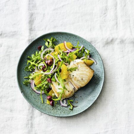 Orangen-Olivensalat-mit-Heilbutt Orangen-Olivensalat-mit-Heilbutt