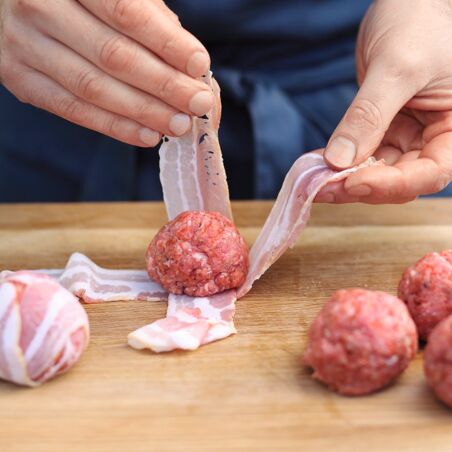 157_3_MOINKBALLS_STEP_03 157_3_MOINKBALLS_STEP_03