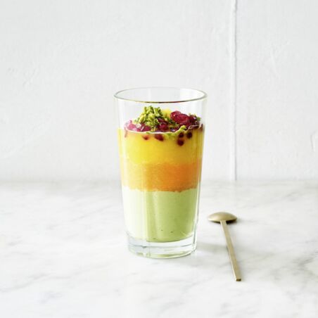 Avocado-Fruchtmus-Becher Avocado-Fruchtmus-Becher