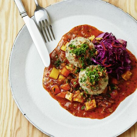 Semmelknödel mit Wurzelgemüsesauce Semmelknödel mit Wurzelgemüsesauce