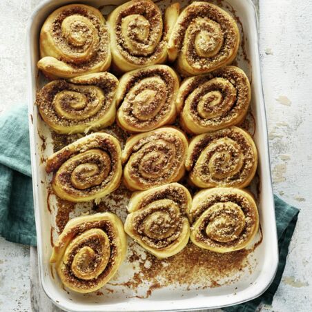 Schneckennudeln mit Nussfüllung Schneckennudeln mit Nussfüllung