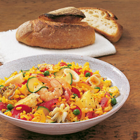 Fisch-Paella mit Calamares Fisch-Paella mit Calamares