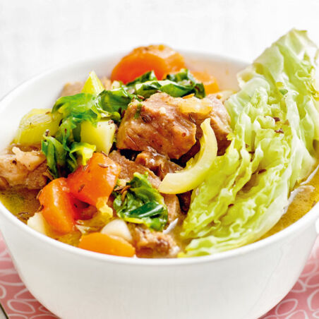 Wirsingeintopf mit Lammfleisch Wirsingeintopf mit Lammfleisch