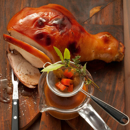 Hopfen-Malz-Sauce zu knusprigem Spanferkel Hopfen-Malz-Sauce zu knusprigem Spanferkel