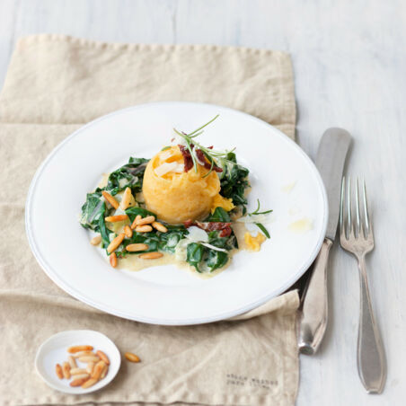 Mangold mit Pinienkernen Mangold mit Pinienkernen