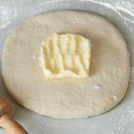 Gefüllte Brotstrudelstreifen Gefüllte Brotstrudelstreifen