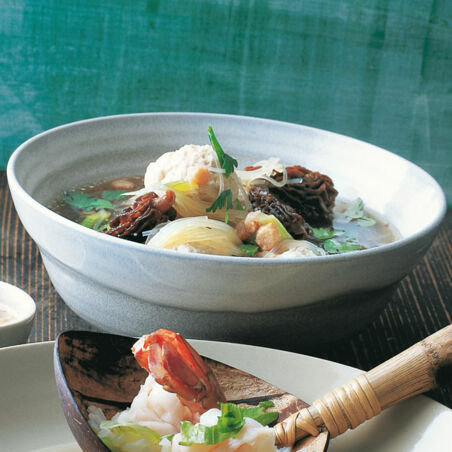 Glasnudelsuppe mit Morcheln Glasnudelsuppe mit Morcheln