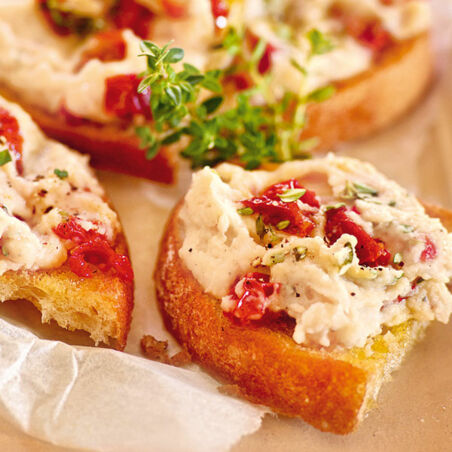 Bruschetta mit Bohnencreme Bruschetta mit Bohnencreme