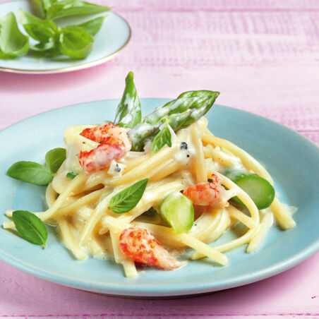 Spargel-Linguine mit Flusskrebsen Spargel-Linguine mit Flusskrebsen