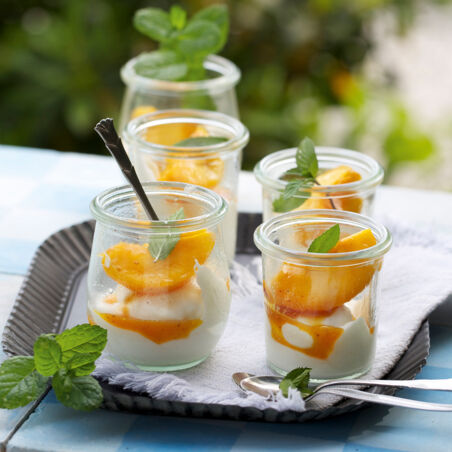 Quarkmousse mit Pfirsichen Quarkmousse mit Pfirsichen