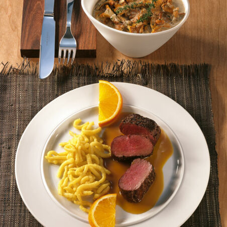 Rehfilet mit Portwein-Orangen-Sauce Rehfilet mit Portwein-Orangen-Sauce