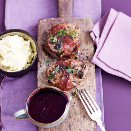 Hirschfilets mit Holundersauce Hirschfilets mit Holundersauce