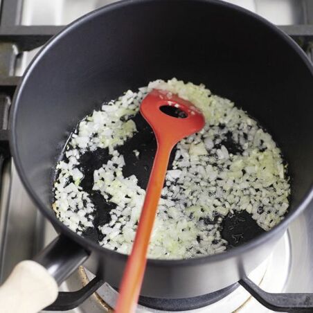 Möhren-Orangen-Suppe mit Linsen Möhren-Orangen-Suppe mit Linsen