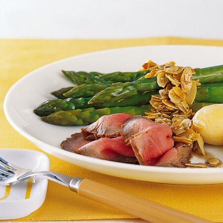 Spargel mit Mandelbutter Spargel mit Mandelbutter