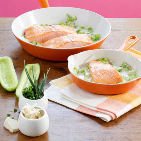 Lachsfilet mit Gurken-Meerrettich-Sauce Lachsfilet mit Gurken-Meerrettich-Sauce