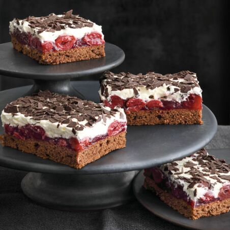 Schwarzwälder-Kirsch-Torte vom Blech Schwarzwälder-Kirsch-Torte vom Blech