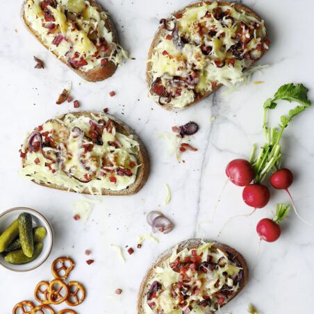 Alpenstulle mit Schinken und Kraut Alpenstulle mit Schinken und Kraut