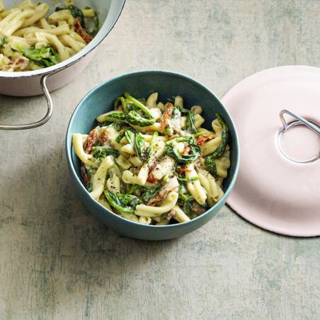 One-Pot-Pasta mit Spinat One-Pot-Pasta mit Spinat