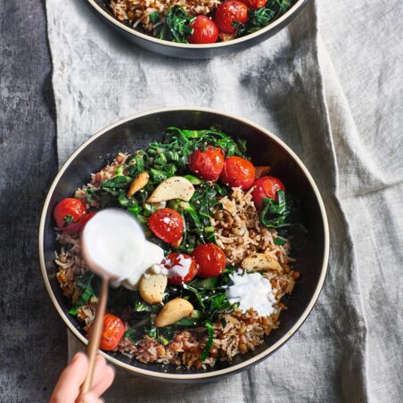 Malvenblätter mit
confiertem Knoblauch Malvenblätter mit
confiertem Knoblauch