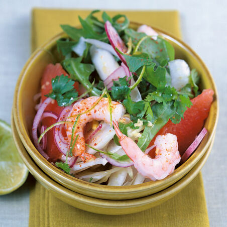 Rucola-Fenchel-Salat mit Garnelen Rucola-Fenchel-Salat mit Garnelen