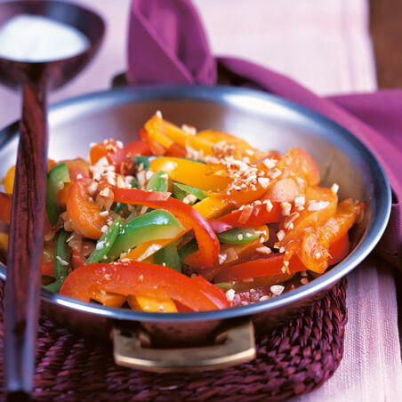 Bunte Paprika mit saurer Sahne Bunte Paprika mit saurer Sahne