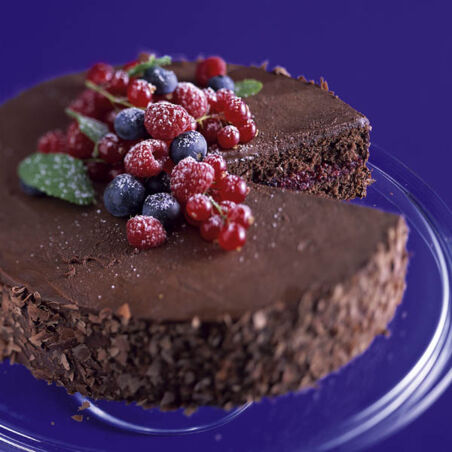 Schokotorte mit Beeren Schokotorte mit Beeren