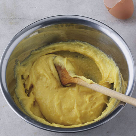 Windbeutel mit Preiselbeeren Windbeutel mit Preiselbeeren