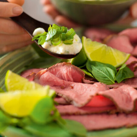 Asia-Roastbeef mit Thai-Remoulade Asia-Roastbeef mit Thai-Remoulade