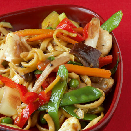 Asia-Bratgemüse mit Nudeln Asia-Bratgemüse mit Nudeln