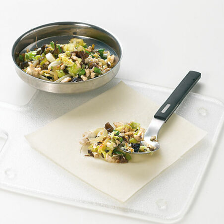 Frühlingsrollen mit Hähnchenfüllung Frühlingsrollen mit Hähnchenfüllung