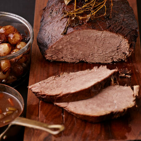 Brasato al Barolo mit Balsamico-Zwiebeln Brasato al Barolo mit Balsamico-Zwiebeln