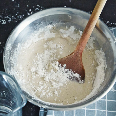 Grundrezept Anstellgut und Sauerteig Grundrezept Anstellgut und Sauerteig