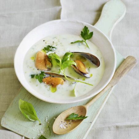 Kartoffelcremesuppe mit Miesmuscheln Kartoffelcremesuppe mit Miesmuscheln