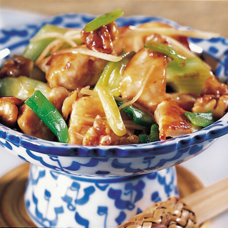 Huhn mit Walnüssen Huhn mit Walnüssen