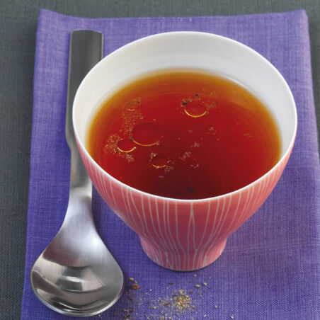 Klare Rinderbrühe Klare Rinderbrühe