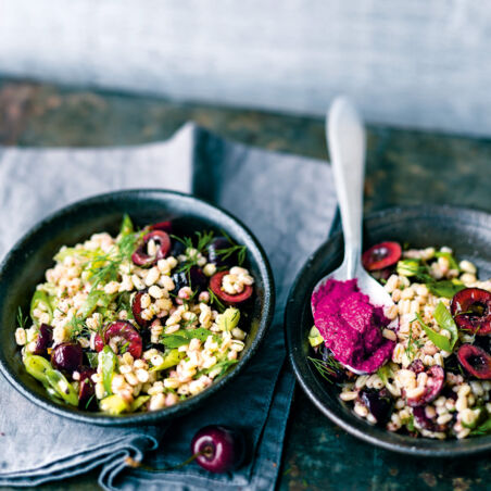 Graupensalat mit Rote-Bete-Sauce Graupensalat mit Rote-Bete-Sauce