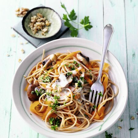 Möhren-Nudeln mit Gorgonzolasauce Möhren-Nudeln mit Gorgonzolasauce