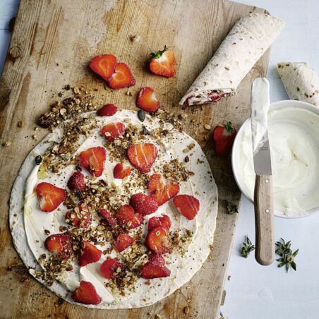 Strawberry-Cheesecake-Wraps Strawberry-Cheesecake-Wraps