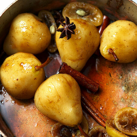 Gewürzbirnen mit Karamellparfait Gewürzbirnen mit Karamellparfait