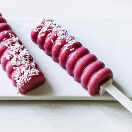 Himbeer-Eis mit Kokos Himbeer-Eis mit Kokos